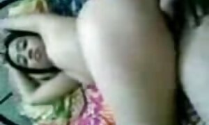एक दोस्त के साथ भोजपुरी न्यू सेक्सी फिल्म डकोटा पिछवाड़े में एक आदमी देता है