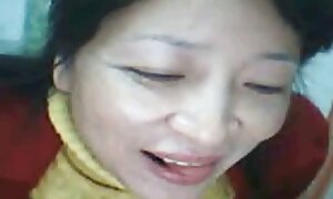 दाढ़ी वाले वीडियो सेक्सी फिल्म भोजपुरी आदमी टमाटर से जाले में मोजे में एक लड़की को लात मारी
