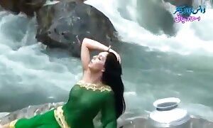 मालिश सेक्स के साथ घर बड़ा बना ब्लू सेक्स भोजपुरी दिया-गेबू